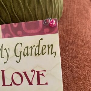 “In My Garden Love Grows” Wall hanger